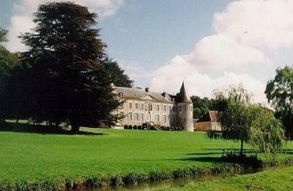 Chateau De Beaujeu Sens-Beaujeu 외부 사진