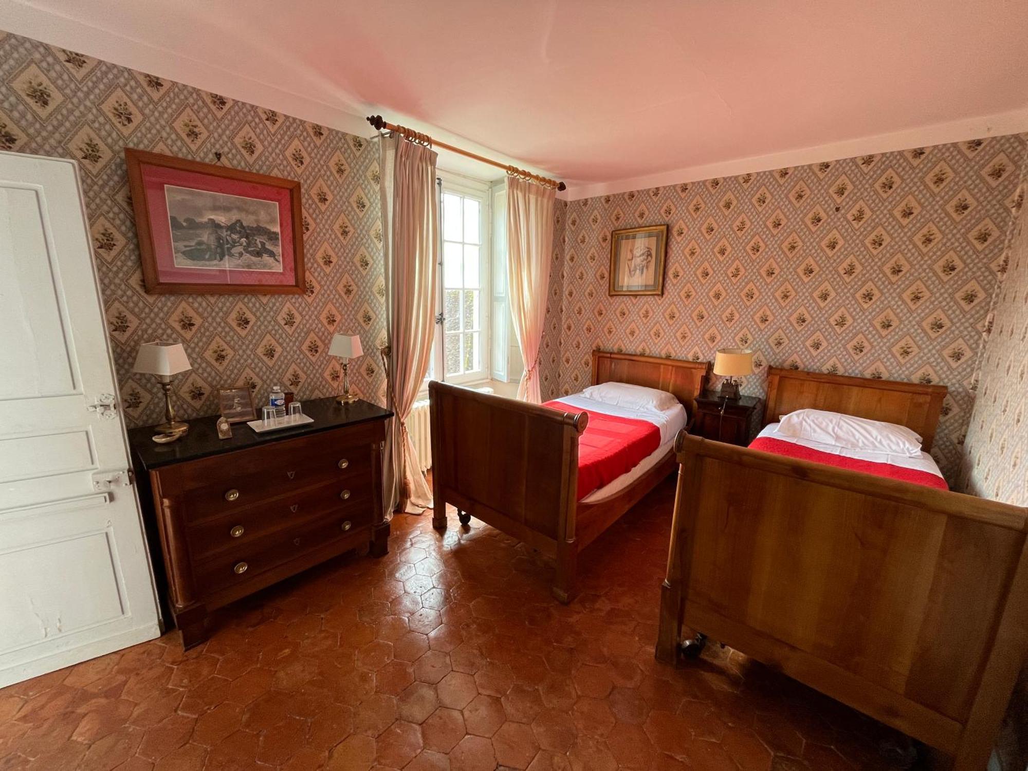 Chateau De Beaujeu Sens-Beaujeu 외부 사진